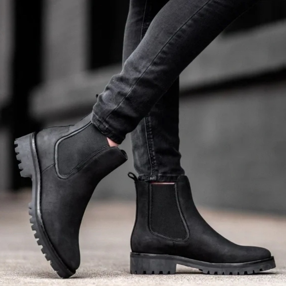 Legend Chelsea Boot
Sleek Black Ankle Boots for Women